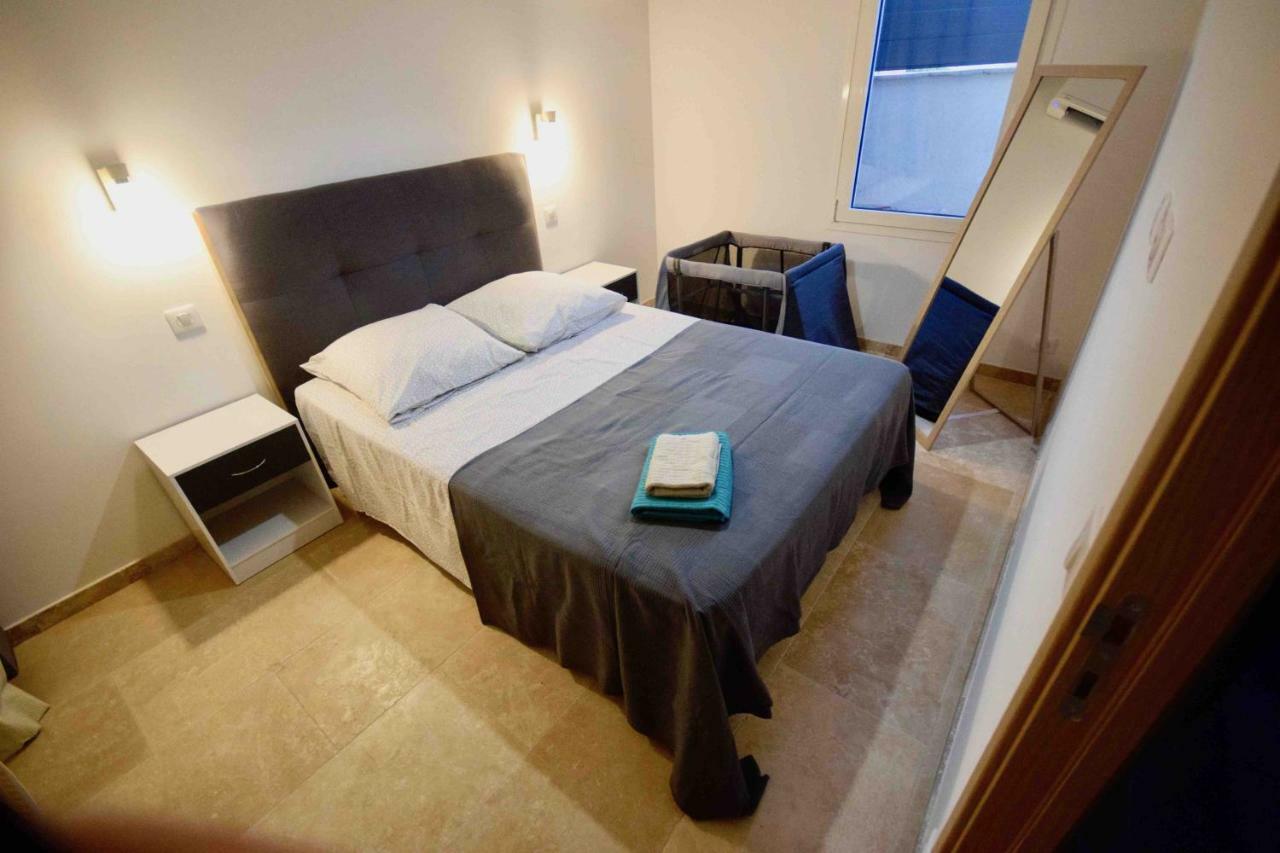Charmante Maison Centre-Ville Sainte-Maxime, Plages A 2 Pas ภายนอก รูปภาพ